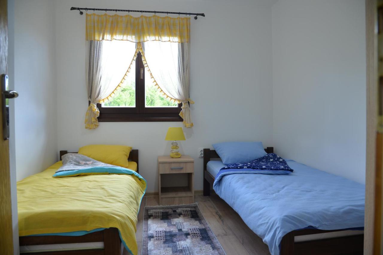 Turizam Koturovic Bed & Breakfast Иваница Екстериор снимка