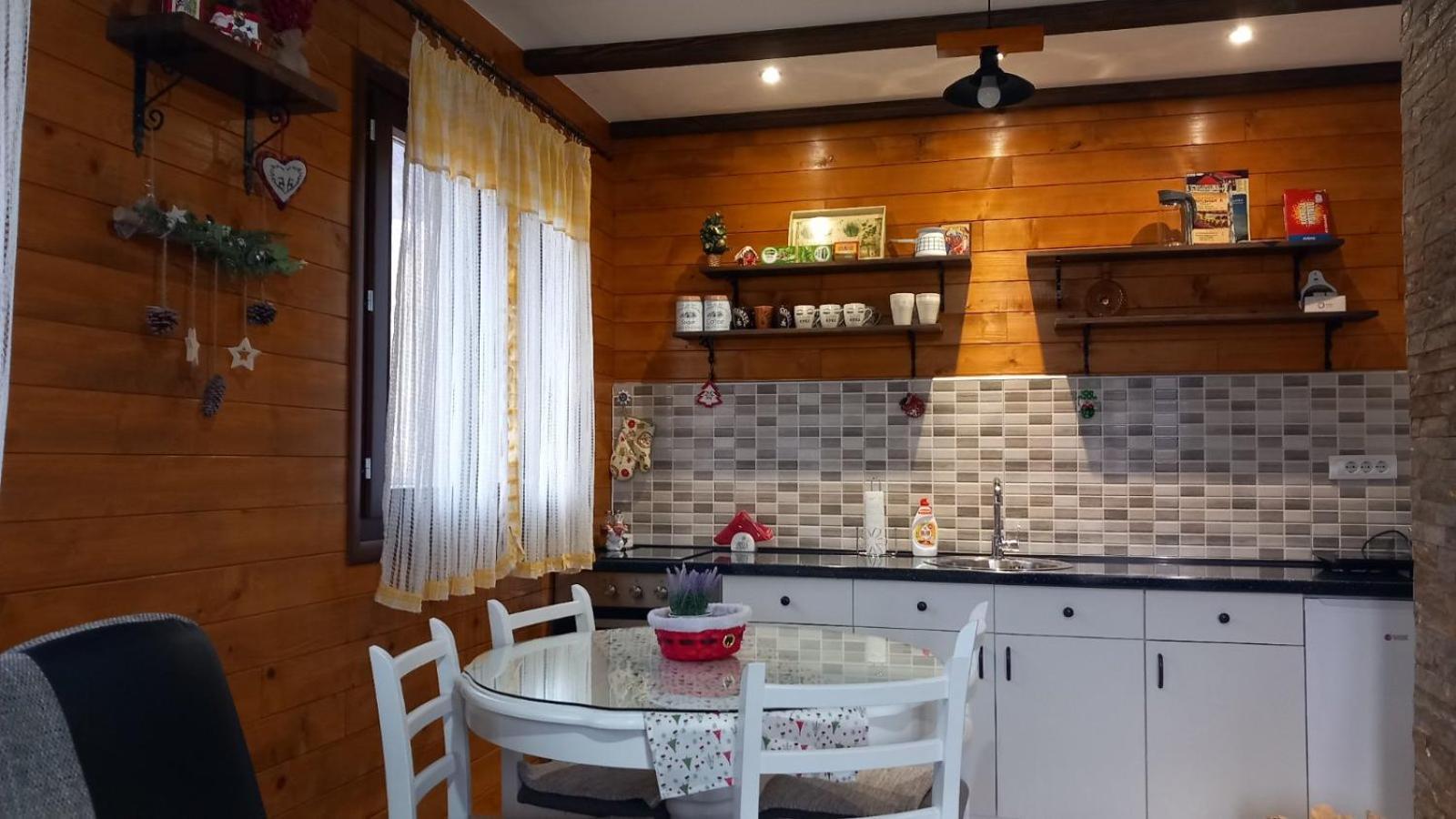 Turizam Koturovic Bed & Breakfast Иваница Екстериор снимка
